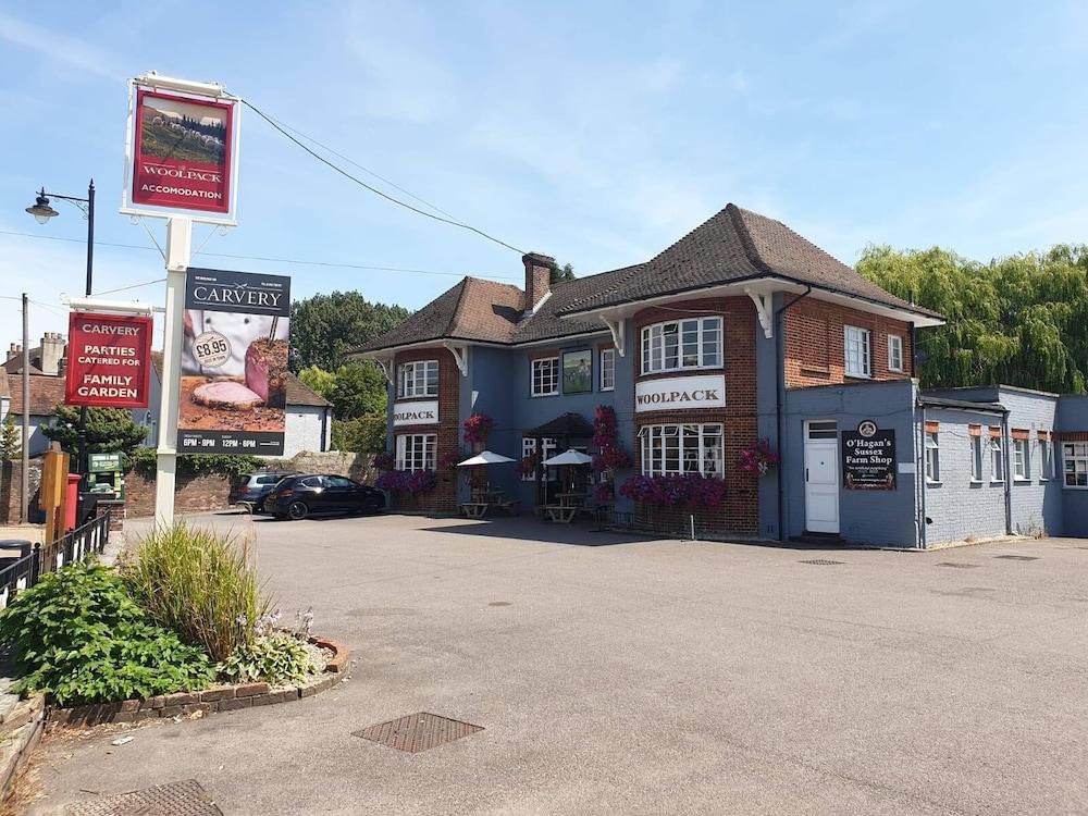 Woolpack Inn Chichester Buitenkant foto